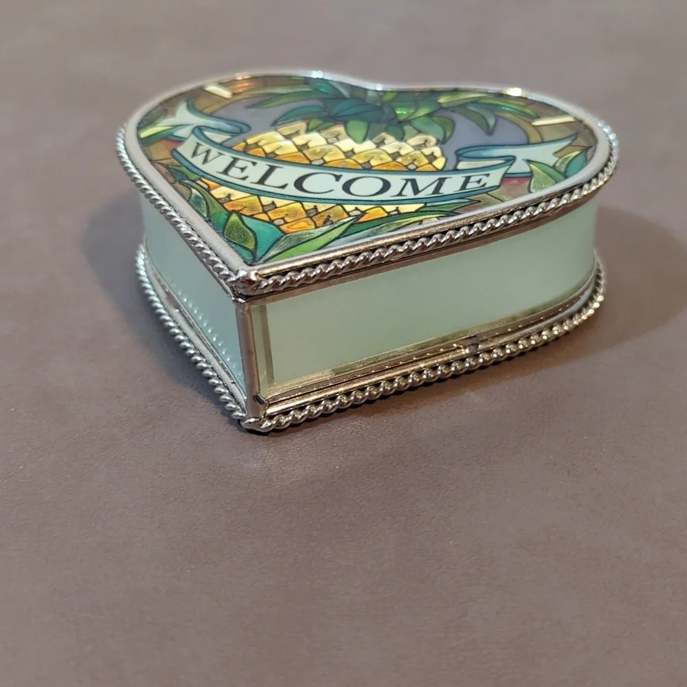 Heart shaped hinged trinket box mirror inside with painted welcome pineapple